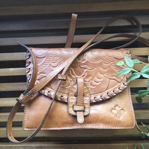 Patricia Nash Tooled Leather Crossbody in Tan